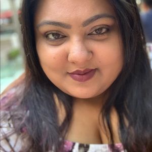 Meet your Posher, Sadia